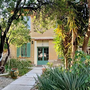  Bed & Breakfast La Des Amandiers