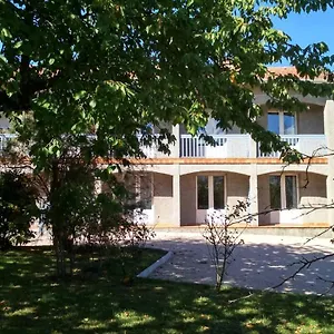 residence-hoteliere-du-magnoac.midi-pyreneeshotels.com/